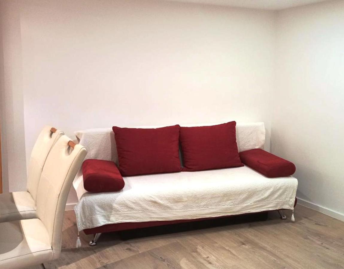 Paradise Beach Apartments Ровінь Екстер'єр фото