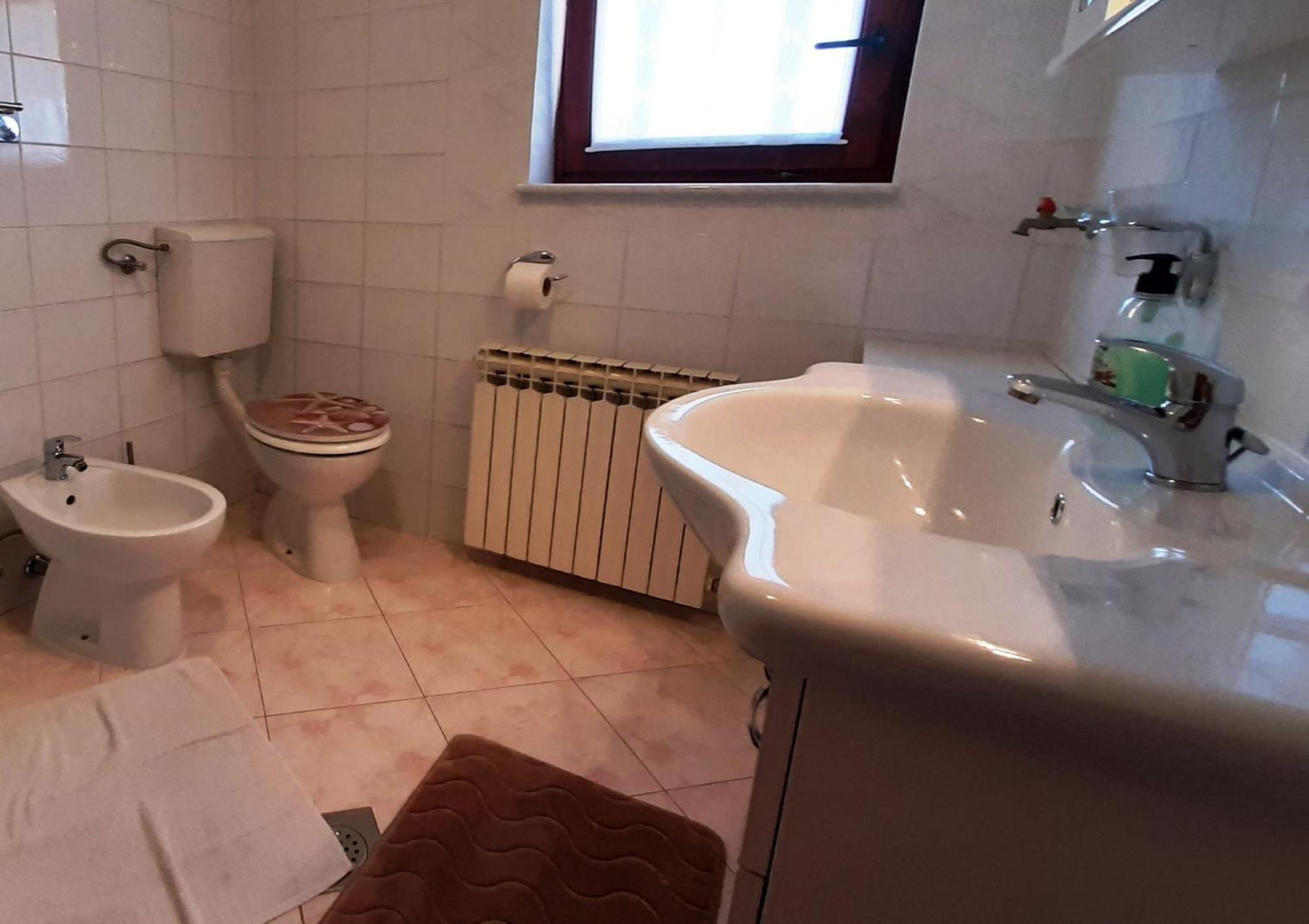 Paradise Beach Apartments Ровінь Екстер'єр фото